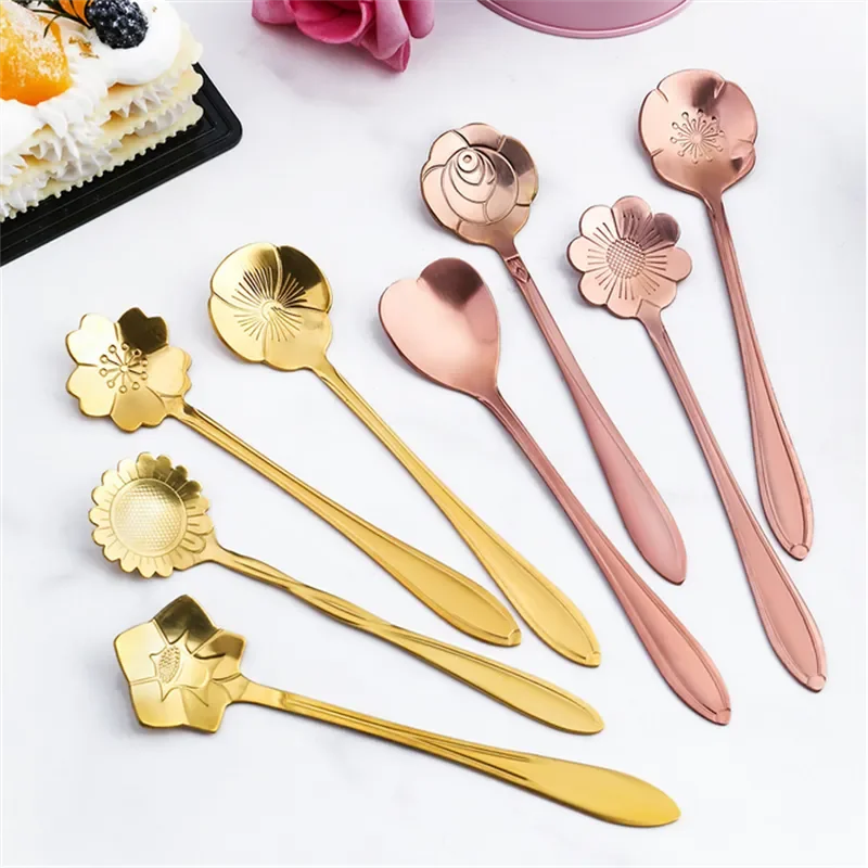 8-Piece Flower Spoon Set - Stainless Steel Teaspoons for Coffee, Tea, Dessert, Ice Cream - Available in Silver and Gold