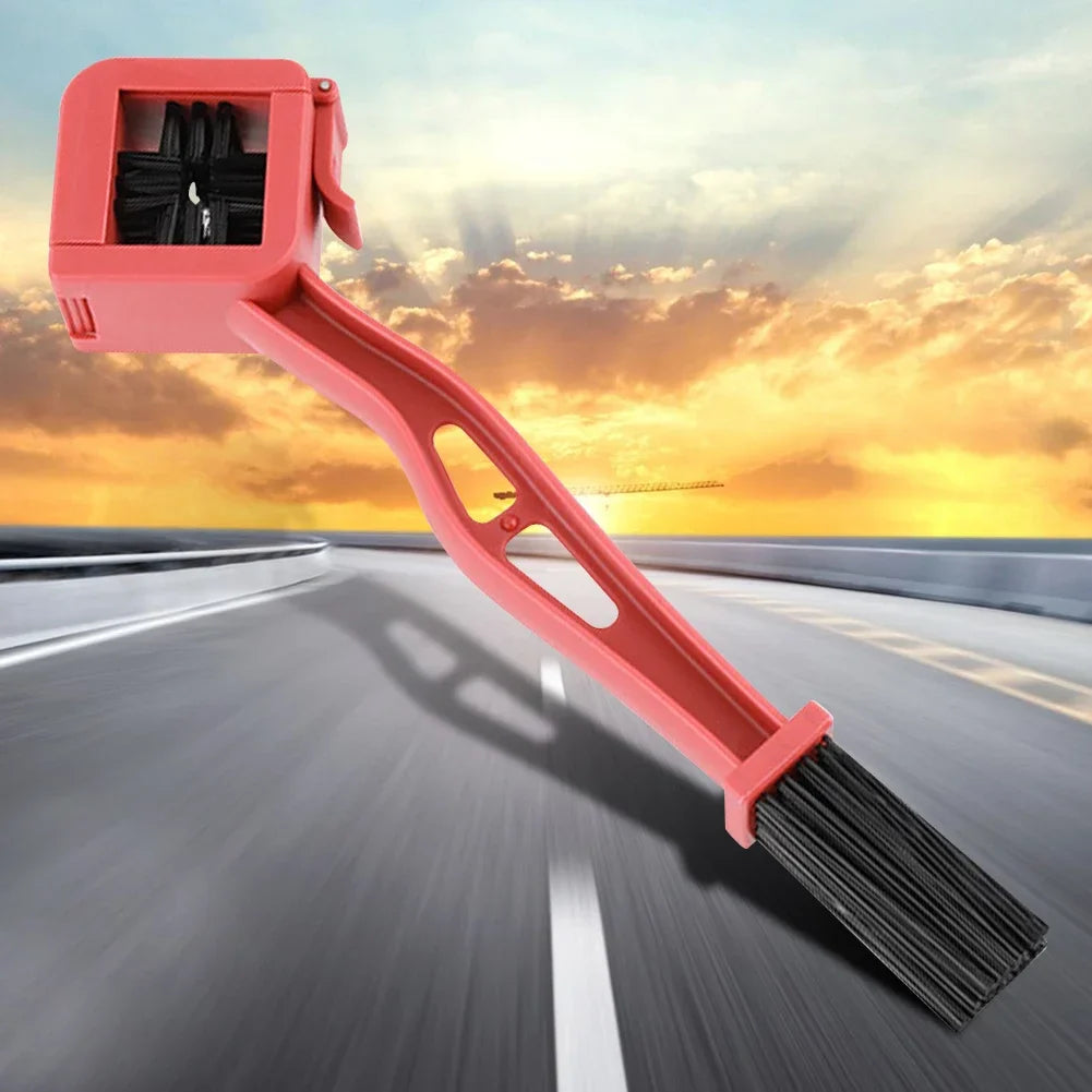 Motorcycle & Bicycle Chain Brush Cleaner — Plastic Scrubber for Chain Cleaning, Outdoor Road Maintenance Tool