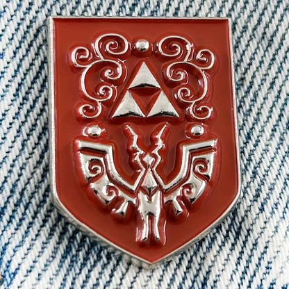 Wind Waker Link Hero’s Shield Enamel Pin – Action Adventure Game Badge, Gamer Gift Accessory
