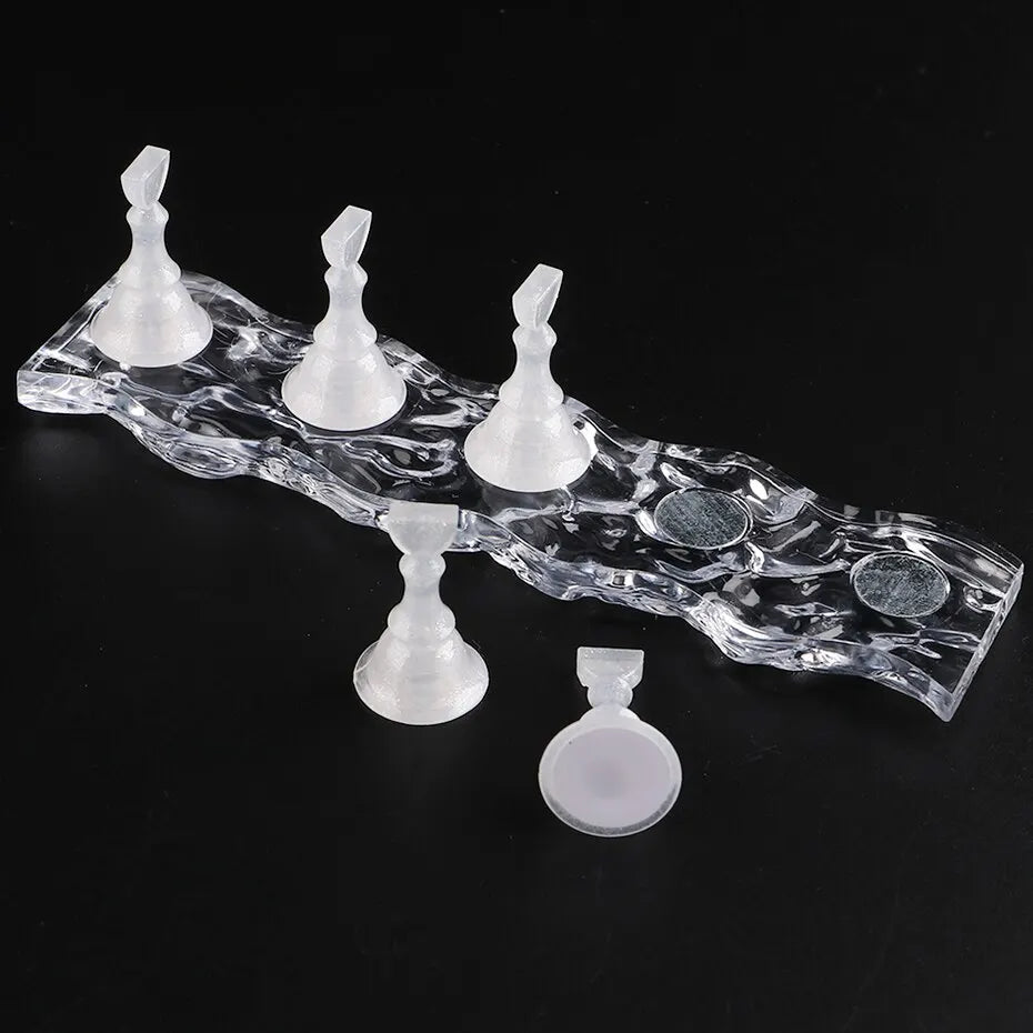 Magnetic Nail Holder with 5pcs Practice Display Stands – Manicure Gel Polish & Nail Tips Training Tools