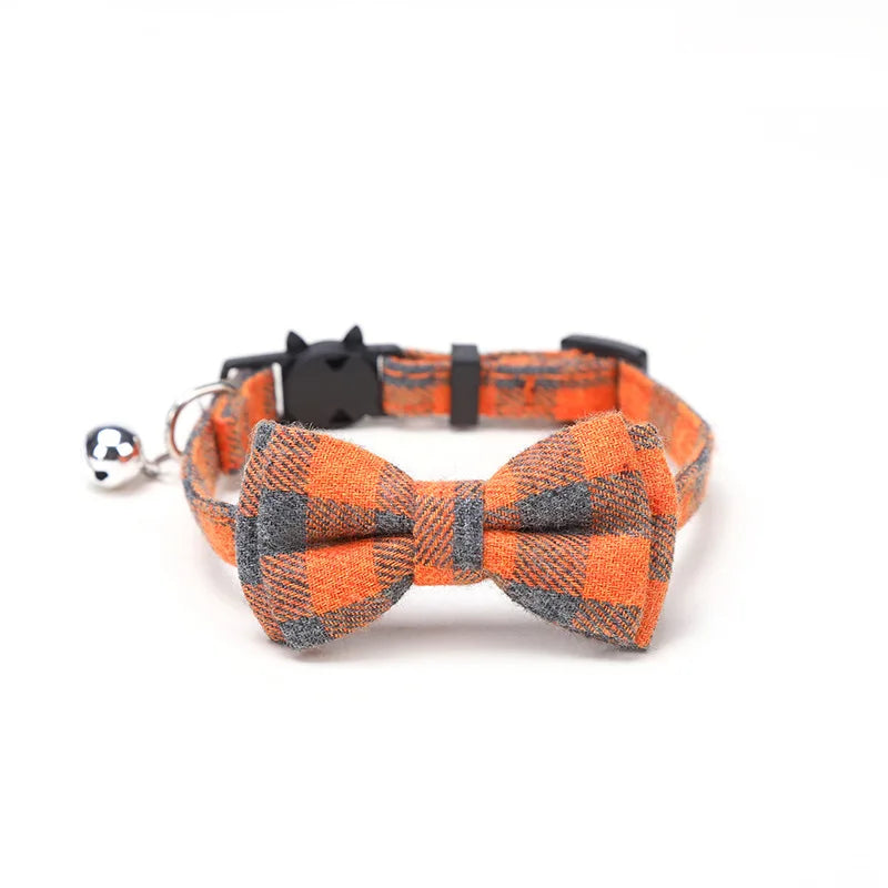 Pet Breakaway Cat Collar with Bow Tie & Bell – Cute Plaid Christmas Red Adjustable Collar for Cats
