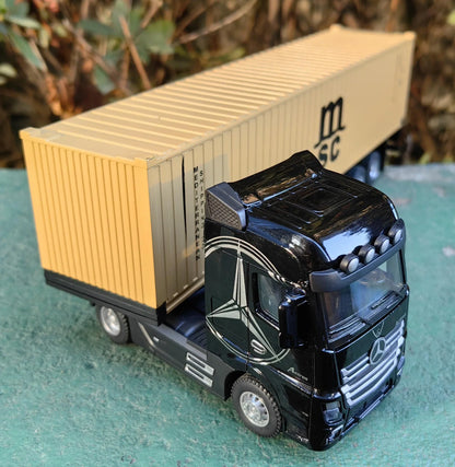 1:50 Large Diecast Alloy Truck Model – Pull-Back Sound & Light Container Transport Vehicle Toy for Boys’ Gifts