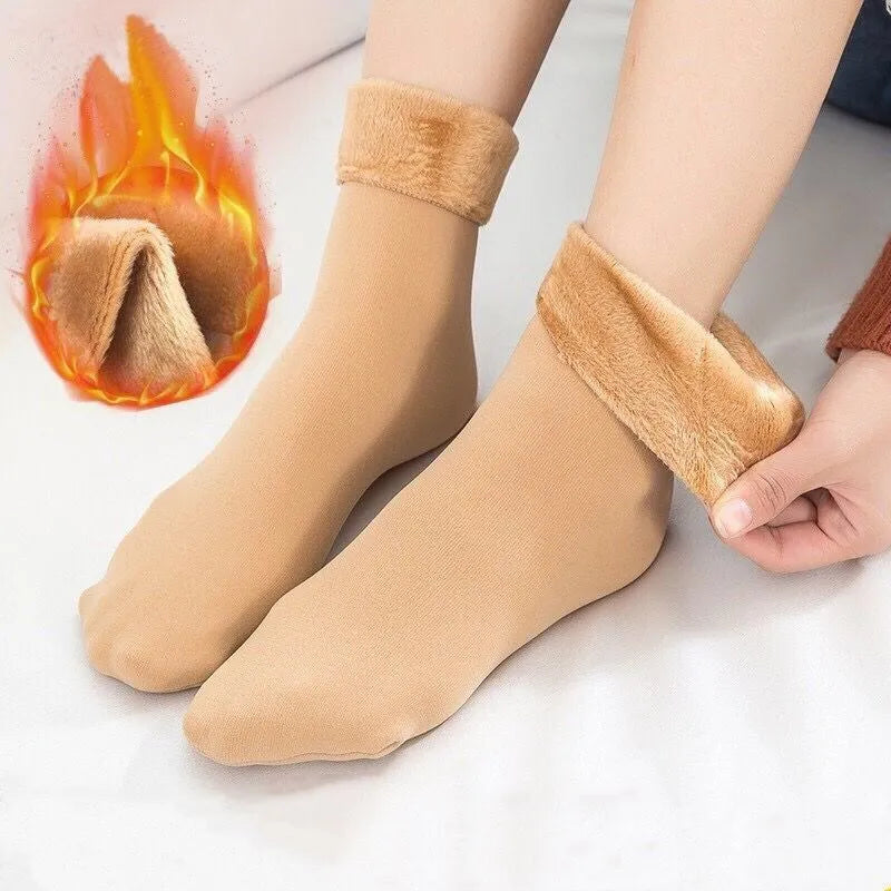 Winter Thermal Wool Socks for Women – Thick Cashmere Velvet Seamless Snow Socks, Black Unisex Warm Socks