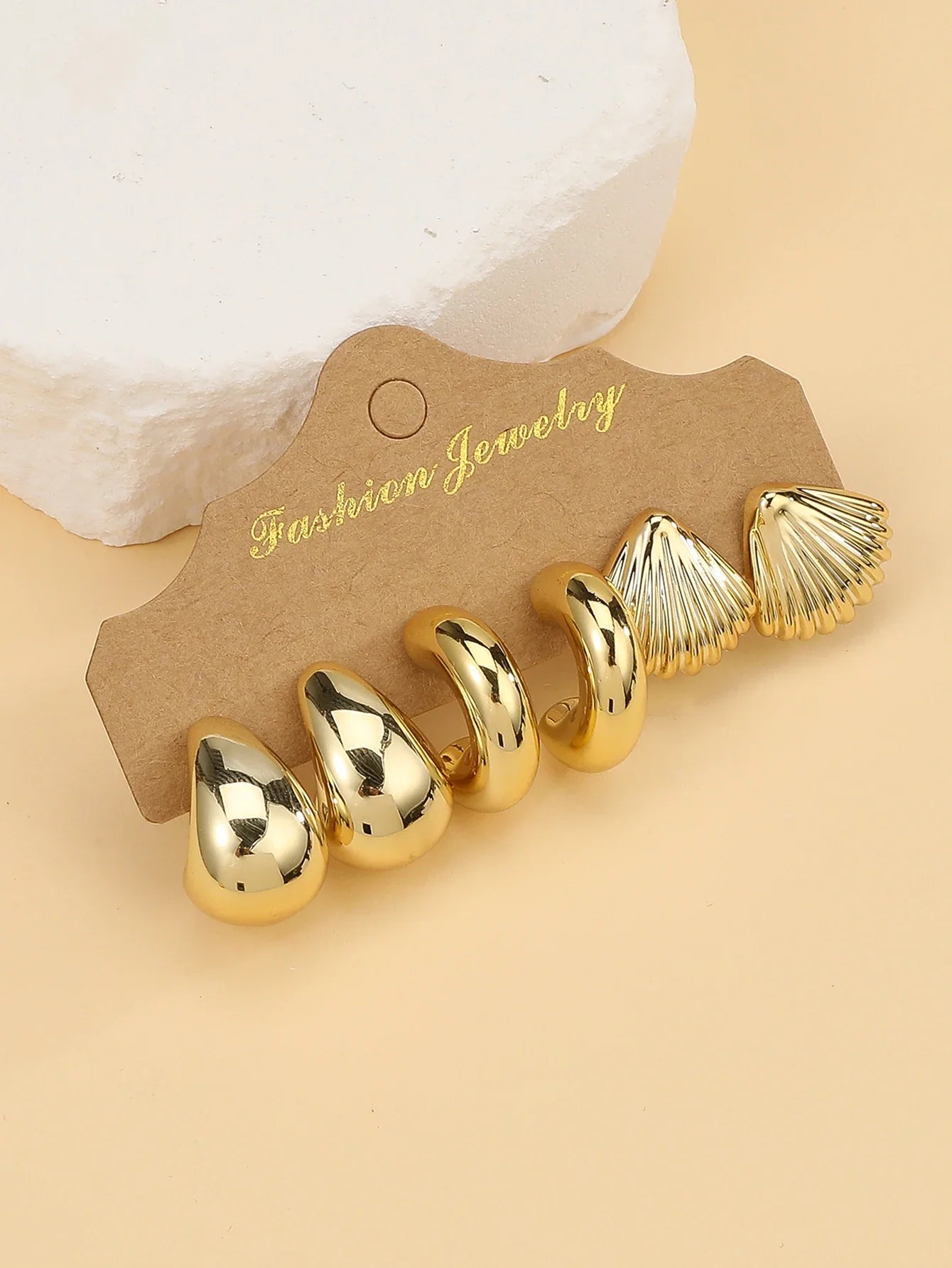 3–6 Pair Fashion Earrings Set – Gold Starfish, Seashell, Water Drop & C-Shape Textured Earrings for Travel & Vacation Style Jewelry