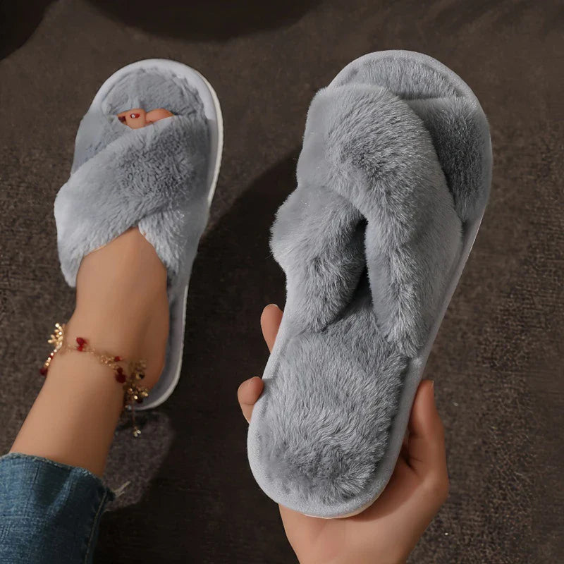 Women’s Fluffy Furry Cross Slippers – Lightweight Flat Fur Slides Non-Slip Open Toe for Autumn & Winter