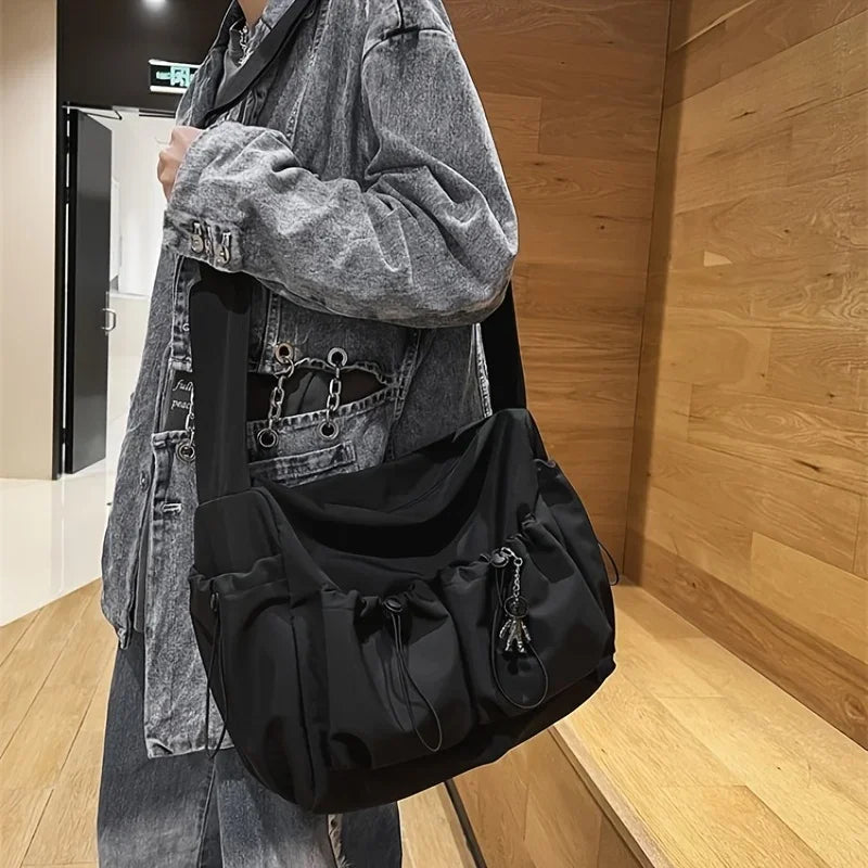 Women’s Fashion Crossbody Bag with Drawstring Detail – Spacious Zipper Shoulder Purse with Stylish Bag Charm