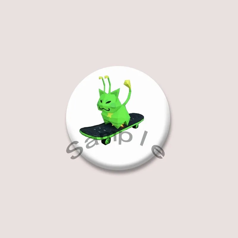 Cute Green Alien Cat Round Badge – Funny Cartoon Animal Brooch Pin for Backpack, Lapel & Gifts