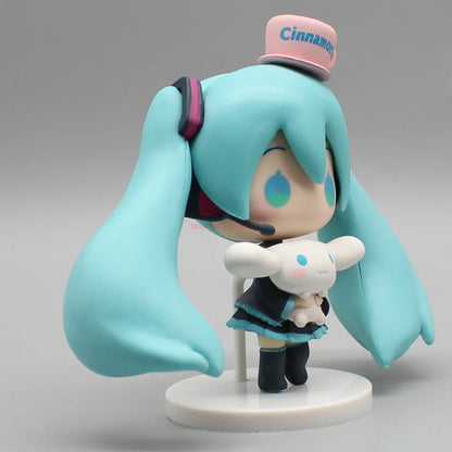 Hatsune Miku Anime Figurine – Holding Cinnamoroll, Bean-Eyed Kawaii Action Figure, Tabletop Decoration & Toy Gift for Children