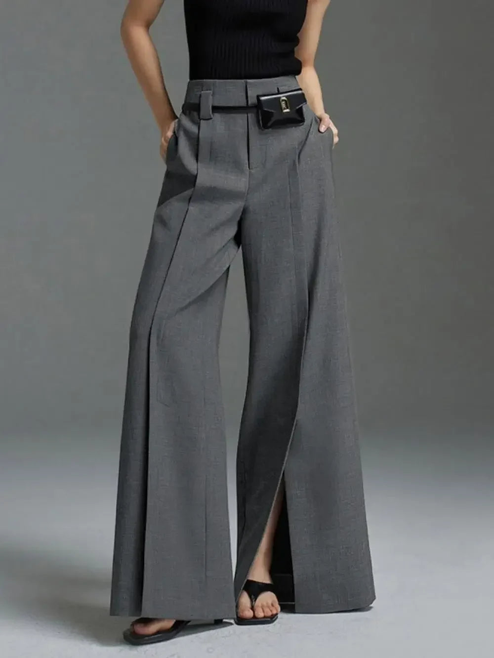 Yeezzi Urban 2024 Women's Suit Pants - Fashionable High-Waisted, Pleated, Split-Front Trousers in Black & White