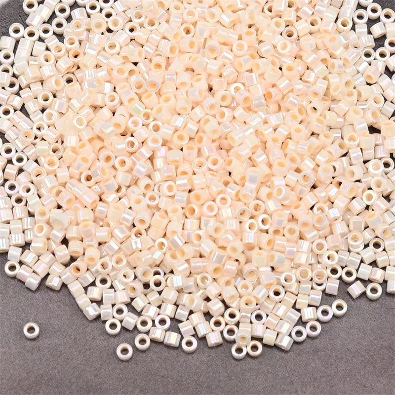 1000Pcs 1.6x1.3mm Japan Glass Seed Beads 11/0 – Cylindrical Loose Beads for DIY Statement Jewelry Making (5g Pack)