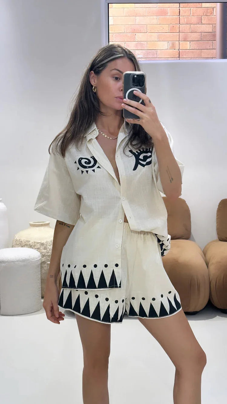 Women’s Summer 2-Piece Set – Lapel Short-Sleeve Shirt & Shorts, Elegant Loose Printed Outfit