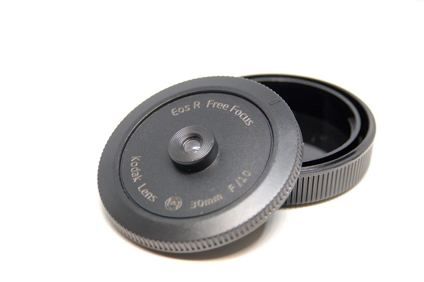 EF-M RF LM L39 M4/3 FX E-Mount Pan-Focus 30mm f/10 Free Focus Lens — Playful Street & Vintage Film Style for Mirrorless Cameras