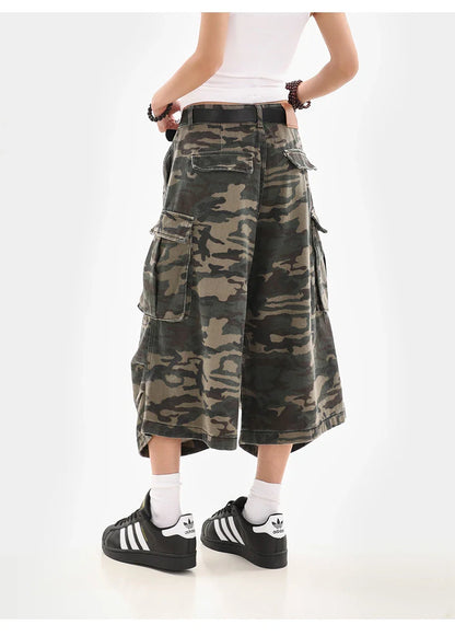 Women’s Summer Camouflage Cargo Capris — Loose Street Style Calf-Length Casual Shorts