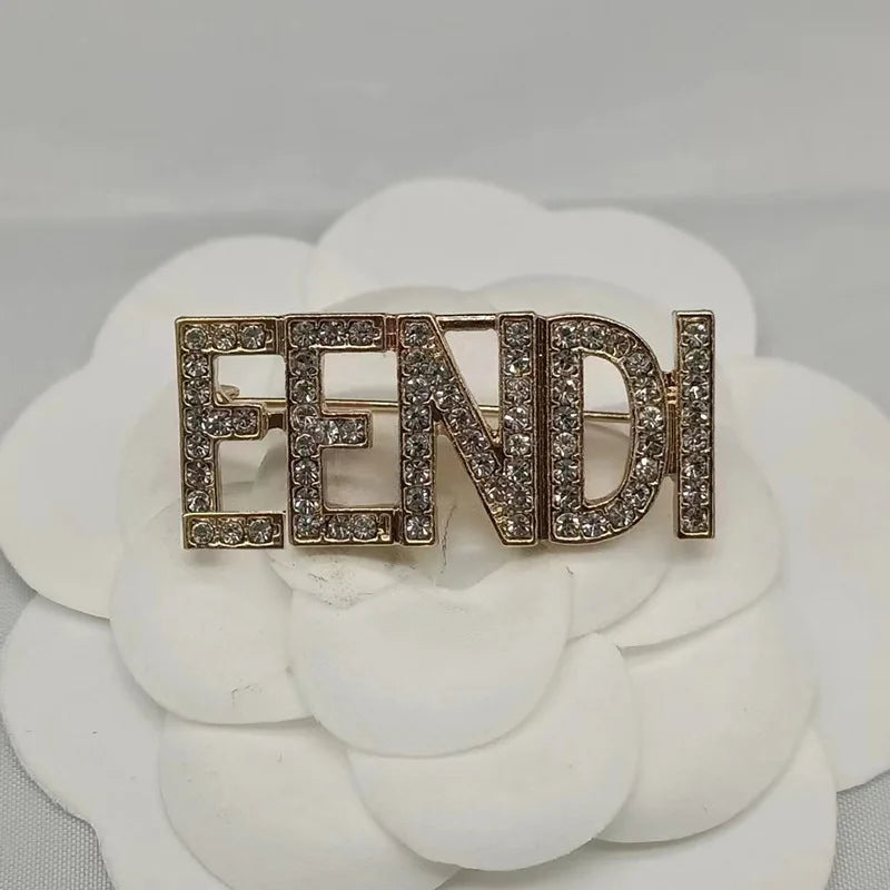 Fashion Rhinestone Brooch Pin – Elegant Heavywork Letter Alloy Decoration, Unisex Accessory for All Seasons