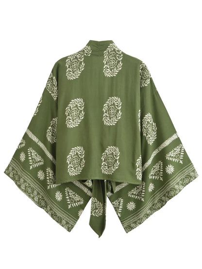 Vintage Boho Women Kimono Cover Up – Floral Print Batwing Sleeve Short Robe for Swimwear, Bikini Beachwear & Resort Outfit