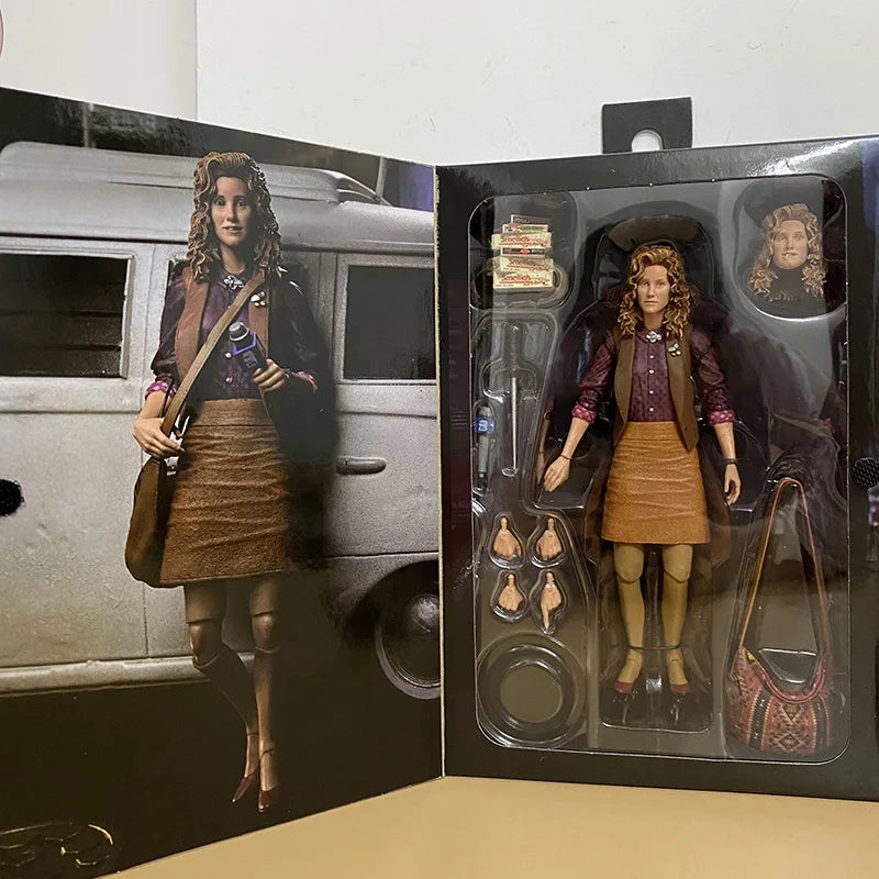 NECA Teenage Mutant Ninja Turtles Action Figures – Last Ronin Leonardo, April O’Neil, Casey Jones, Michelangelo, Raphael & More