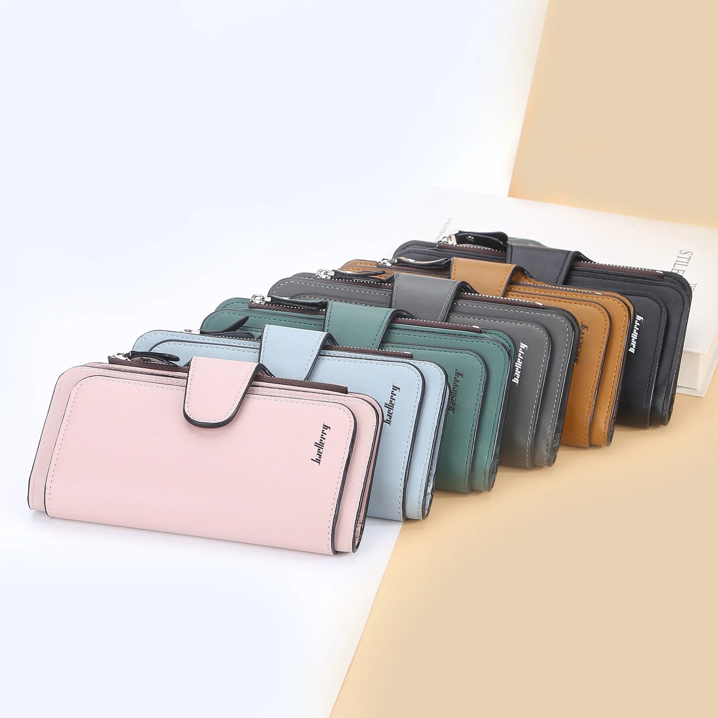 2024 Women’s Long Wallet – Custom Name Engraving, 15 Card Holders & Zippered Classic Purse