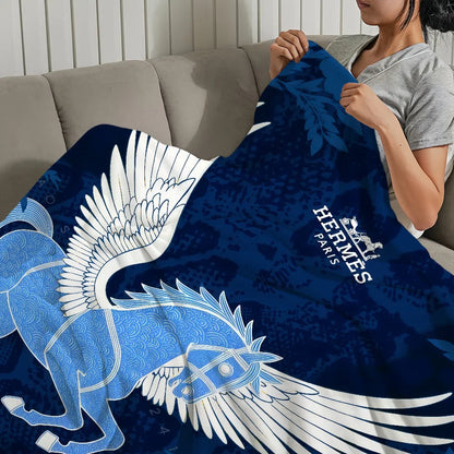 Luxury Plush Fashion Blanket – Soft Warm Flannel for Sofa, Bedroom, Office & Travel Gift