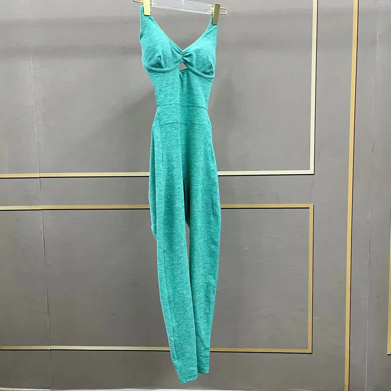 Women’s Black Sporty Jumpsuit – 2025 Workout Yoga Gym Set with Push-Up Fitness Overalls