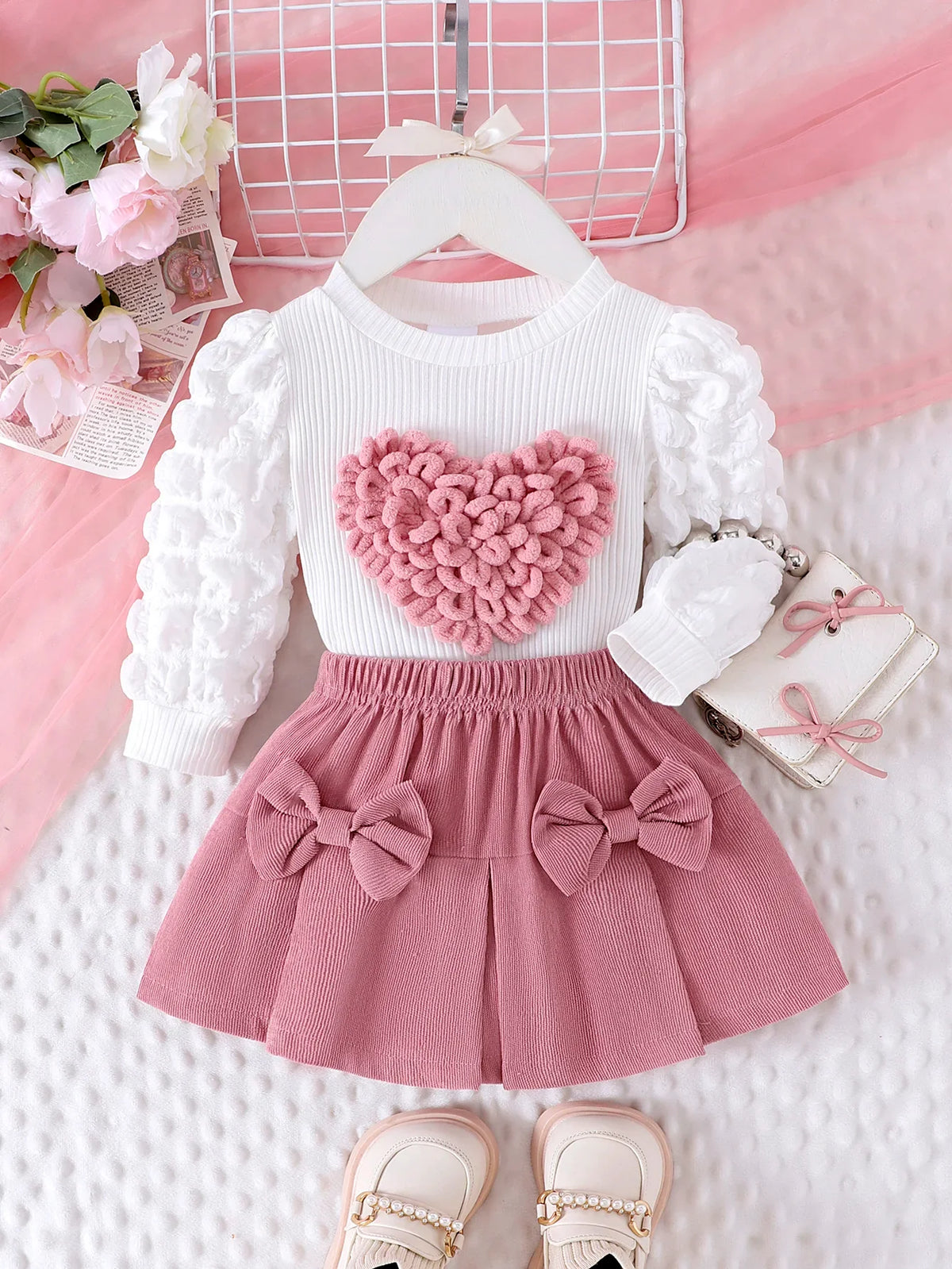 Girls' 2-Piece Love Badge Outfit Set - Bubble Sleeve Top & Short Skirt for Ages 1-3