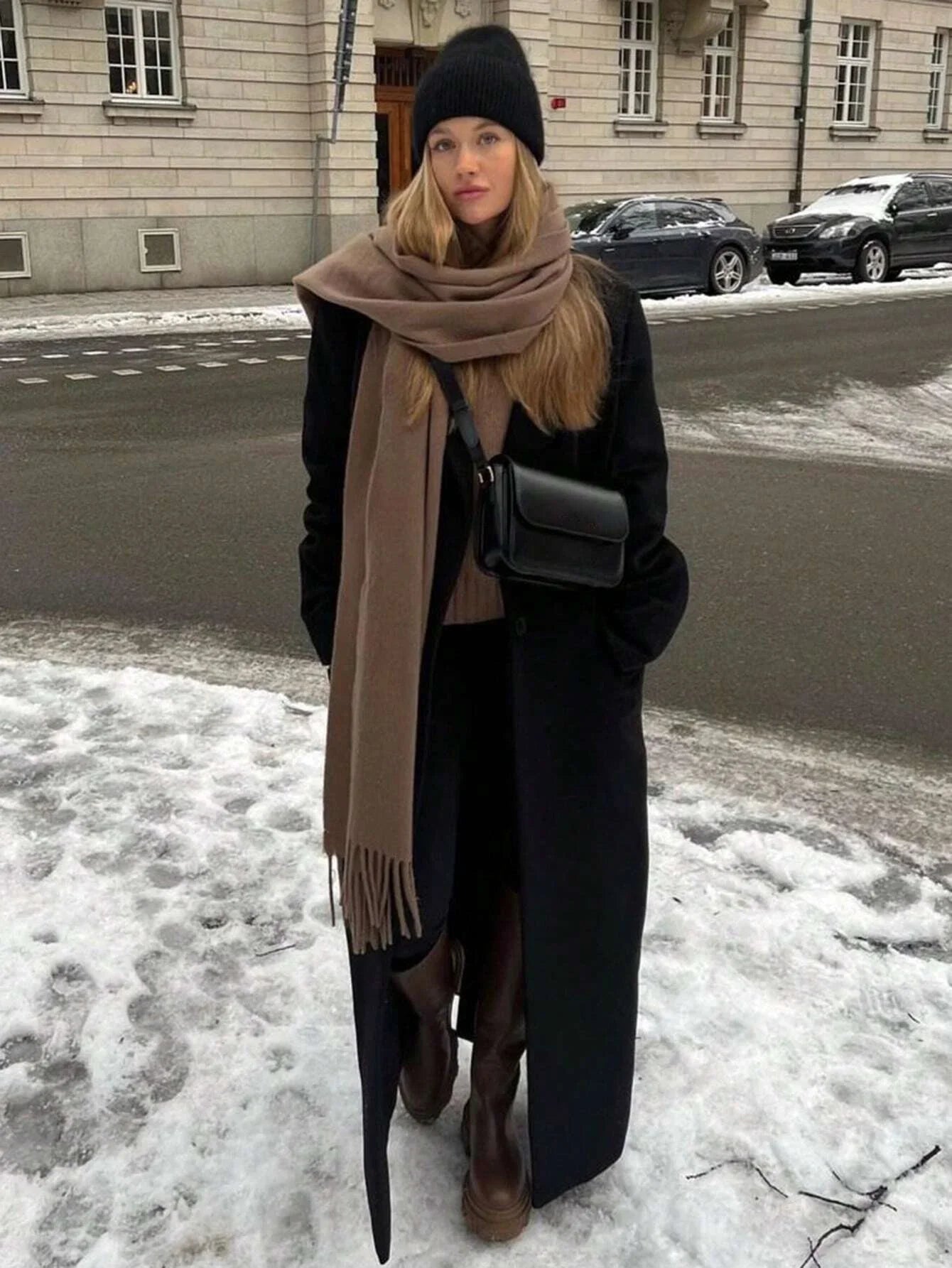 Luxury Cashmere Scarf for Women - Thickened Warm Shawl with Classic Tassels, Soft Solid Color Wrap for Autumn and Winter