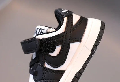 2025 Toddler & Kids White Sneakers — Fashionable Non-Slip Walking Shoes for Boys, Breathable Outdoor Casual Board Shoes