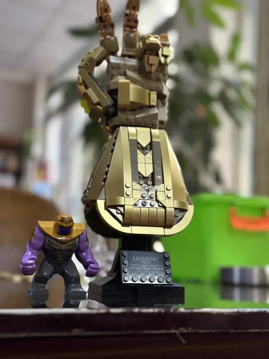 Marvel 32cm Iron Man Nano Gauntlet Building Blocks – Thanos Infinity Gloves DIY Puzzle Plastic Figure Toy