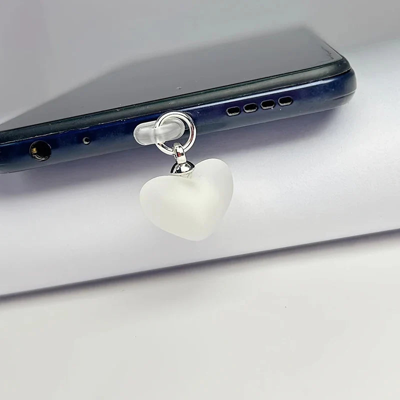 Heart-Shaped Phone Dust Plug Pendant - Universal iPhone/Type-C Accessory for Protection & Style