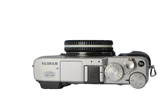 EF-M RF LM L39 M4/3 FX E-Mount Pan-Focus 30mm f/10 Free Focus Lens — Playful Street & Vintage Film Style for Mirrorless Cameras