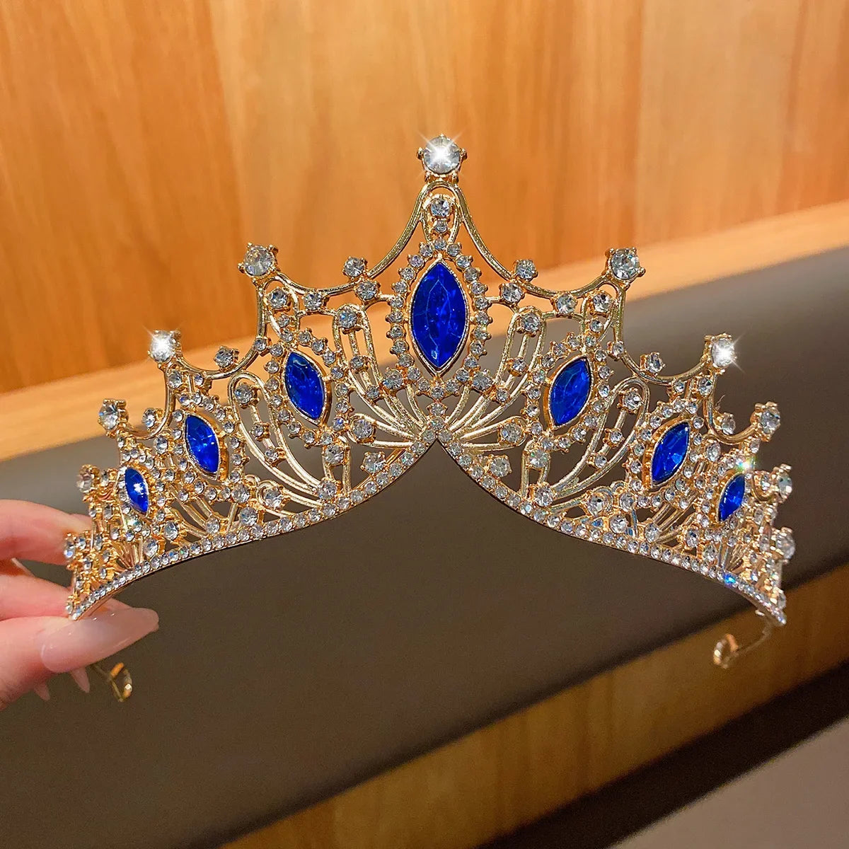 Fashionable Crown Headband - Sweet Hair Accessory for Performances & Birthdays