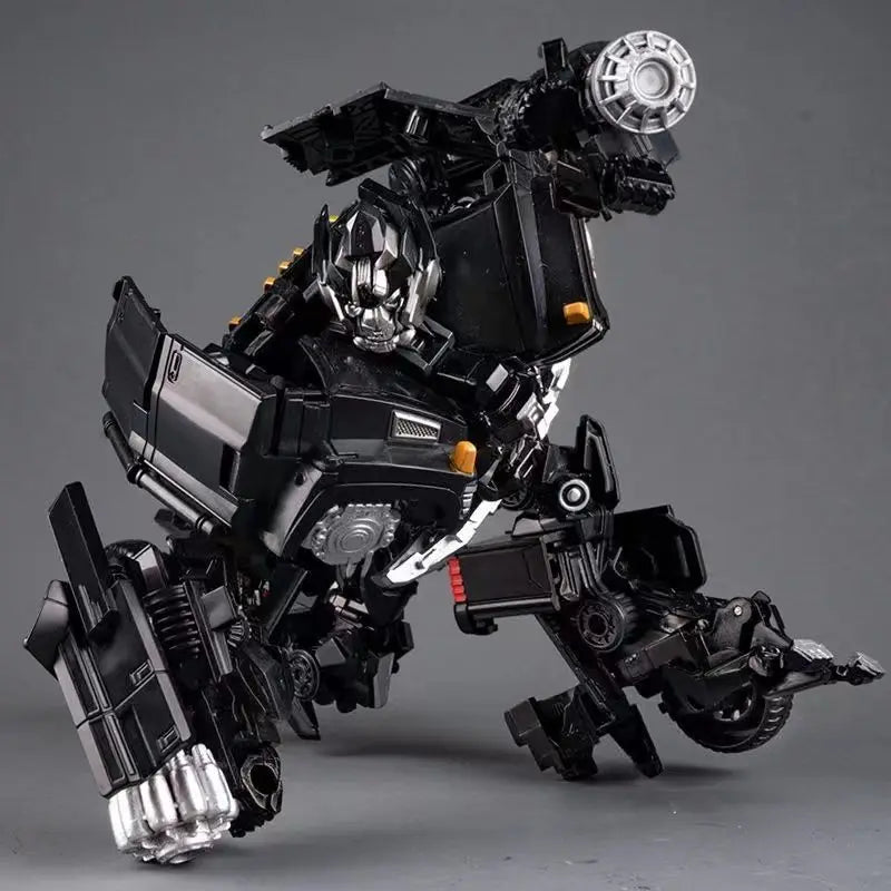 BAIWEI TW1026 Ironsheet Transformation Robot — SS14 Weapon Expert Truck to Car Action Figure (In Stock)