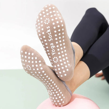 Women’s Anti-Slip Yoga Socks 1–3 Pairs – Silicone Grip Ballet Pilates Backless Breathable Sport Socks for Fitness & Dance