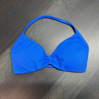 Impact Strappy Halter Sports Bra – Light Support Seamless Gym & Yoga Crop Top with Padding