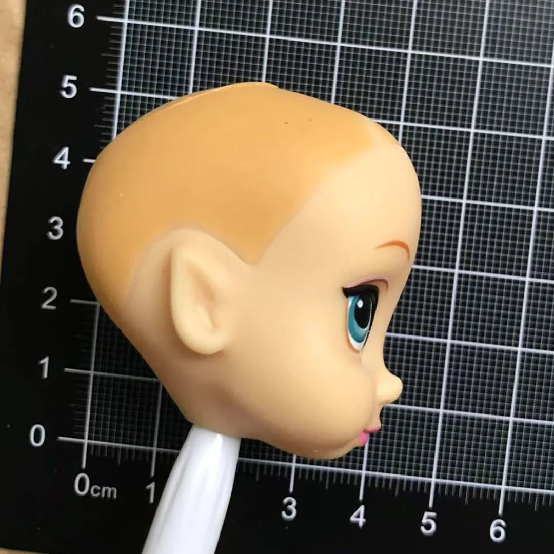 DISNEY Doll Heads – Bald Red Hair King, Queen & Alice with Makeup for DIY Dressing & Accessories