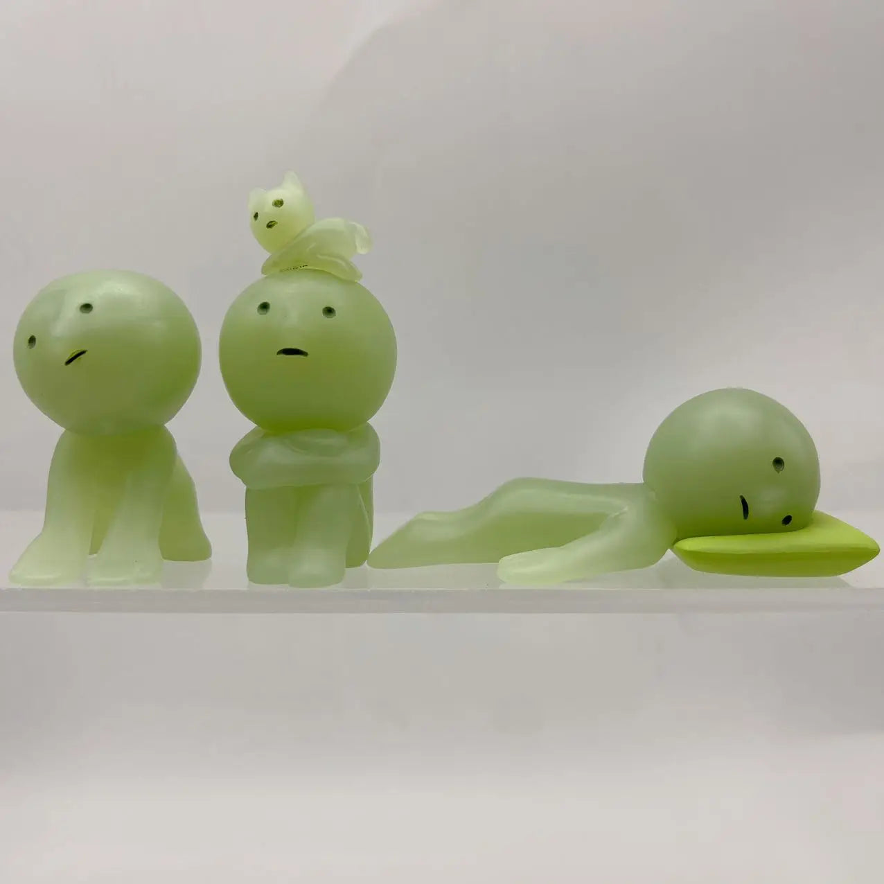 Sonny Angel Smiski Work Series – Mystery Noctilucent Green Doll, Cartoon Action Figures, Desktop Blind Box Model, Gift Toy