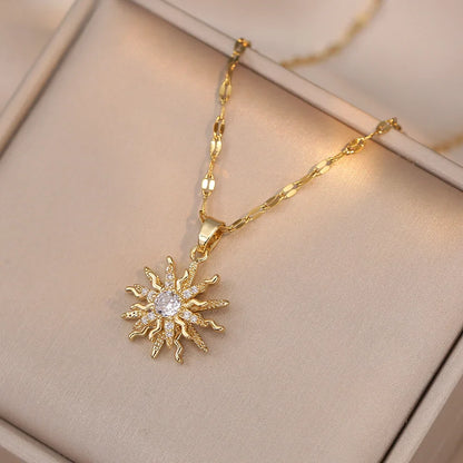 Light Luxury Gold Zircon Flower Pendant Necklace for Women - Elegant Party Jewelry Gift