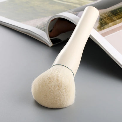 Professional Large Single Powder Brush – High-Quality Makeup Tool