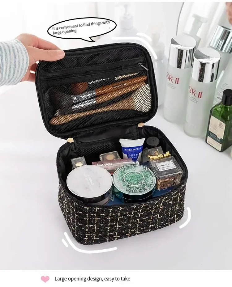 Korean-Style Large Cosmetic Bag – Instagram-Inspired Chanel-Style Ladies’ Handheld Toiletry Organizer