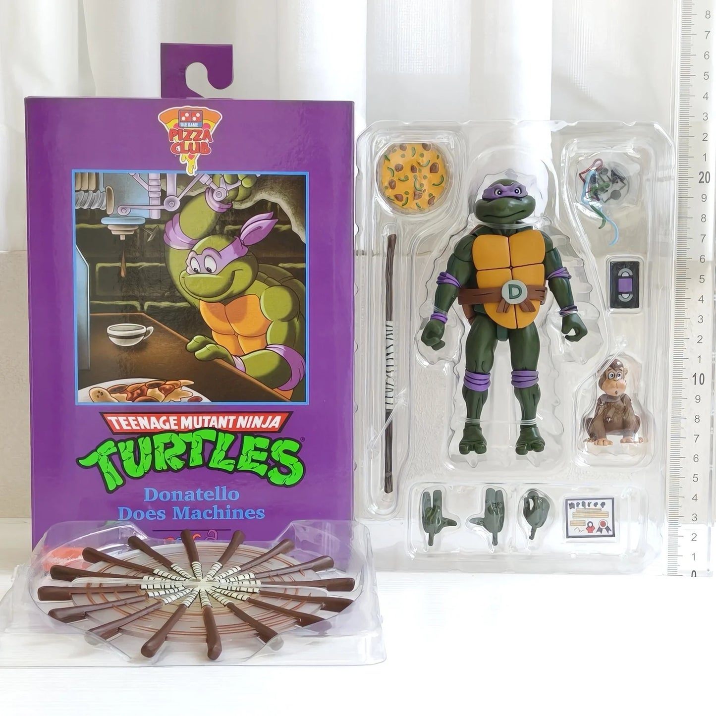 Four New NECA Anime Action Figures – Leonardo Teenage Mutant Ninja Turtles Pizza Club Model Figurines for Toys & Shelf Display