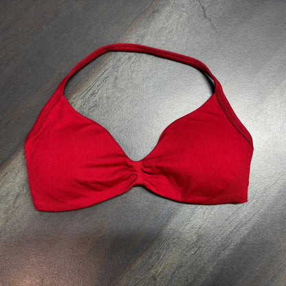 Impact Strappy Halter Sports Bra – Light Support Seamless Gym & Yoga Crop Top with Padding