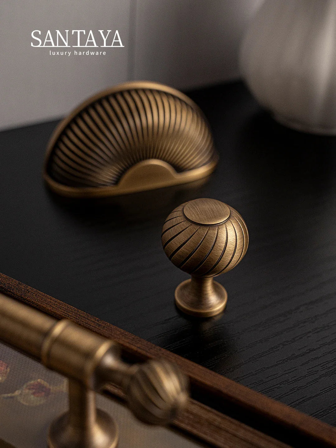 Santaya Brushed Antique Brass Cabinet Handles – Luxury Shell Drawer Pulls for Kitchen, Wardrobe & Dresser Furniture Hardware Knobs