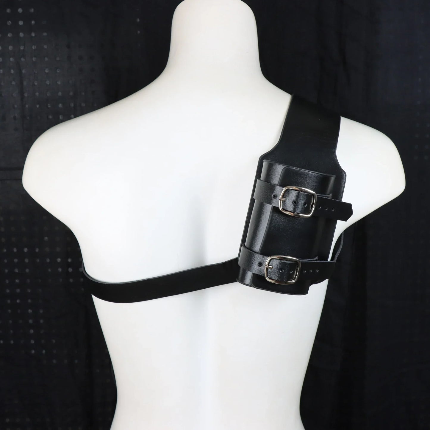 Leather Belt Sword Holster — Medieval Katana & Rapier Sheath for LARP, Pirate, Knight & Samurai Costume Accessory