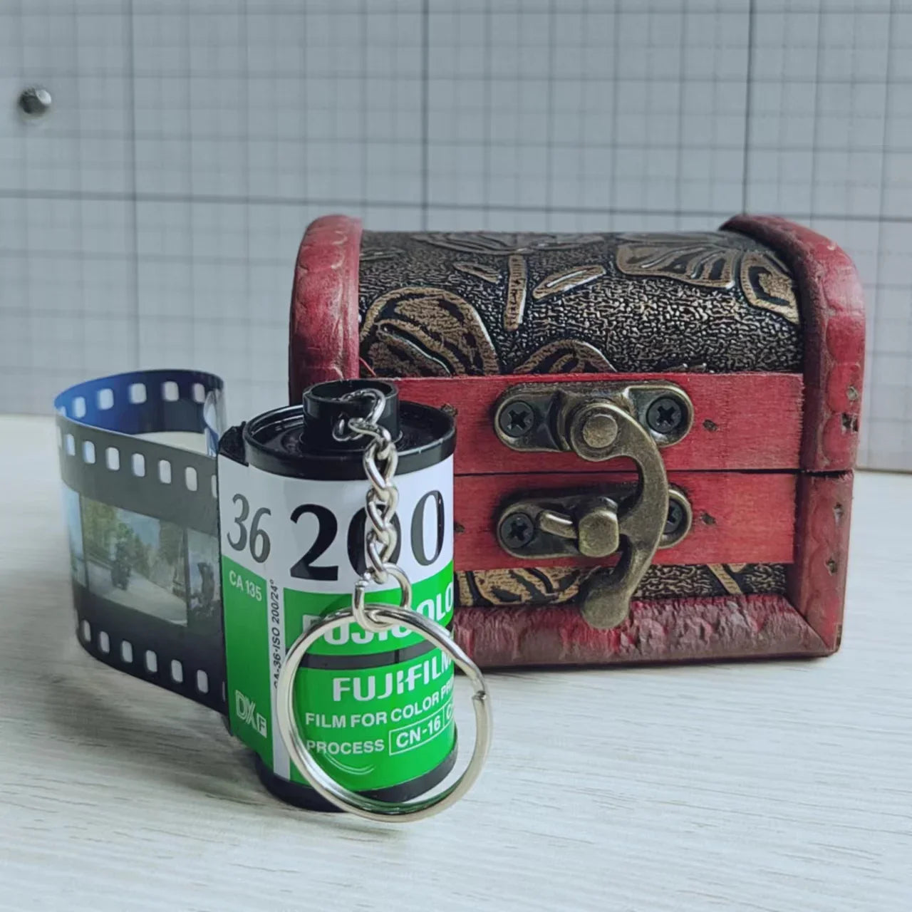 HIBODY Time Film Album Spotify Keychain — Creative Valentine's Day, Birthday, Graduation Gift & Commemorative Ornament