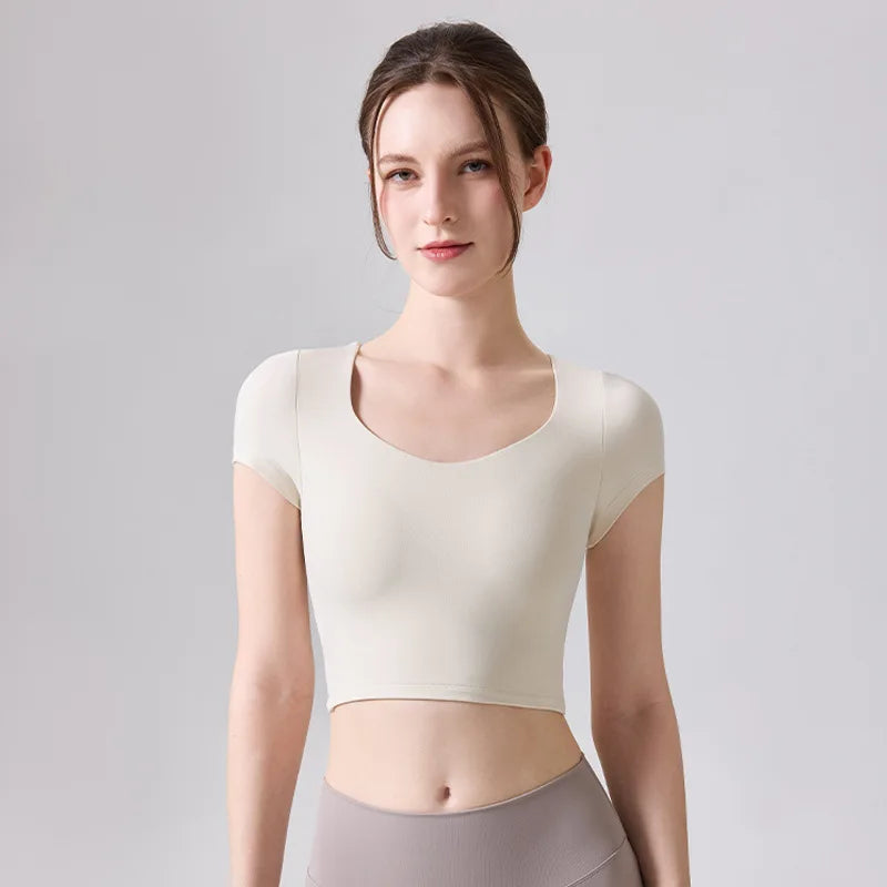 Women’s Yoga Sports Top with Built-In Chest Pads – Quick Dry Short Sleeve Fitness Shirt for Running, Pilates & Training