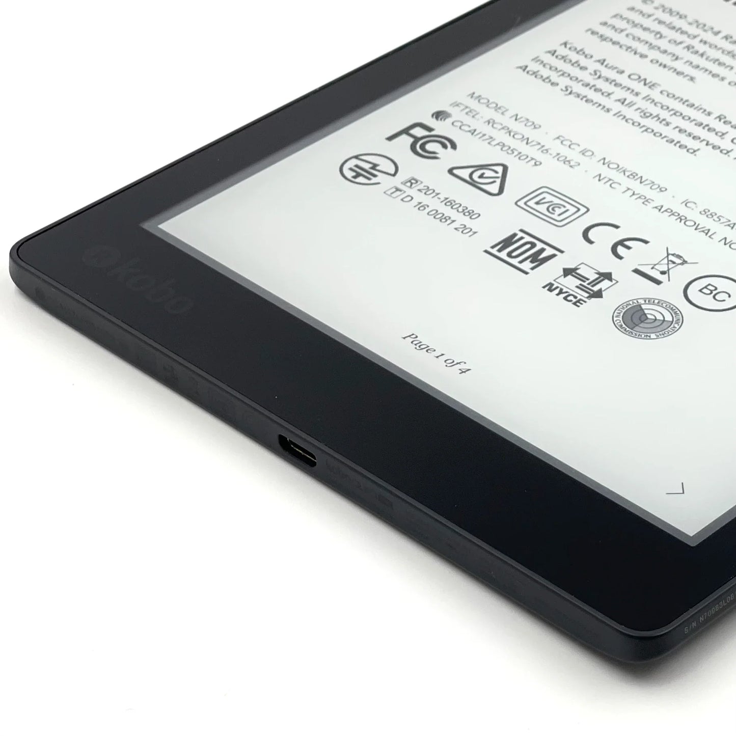 KOBO Aura One 7.8" E-Reader | 300PPI HD Carta E-Ink, IPX8 Waterproof, 8GB WIFI, Two-Color Light