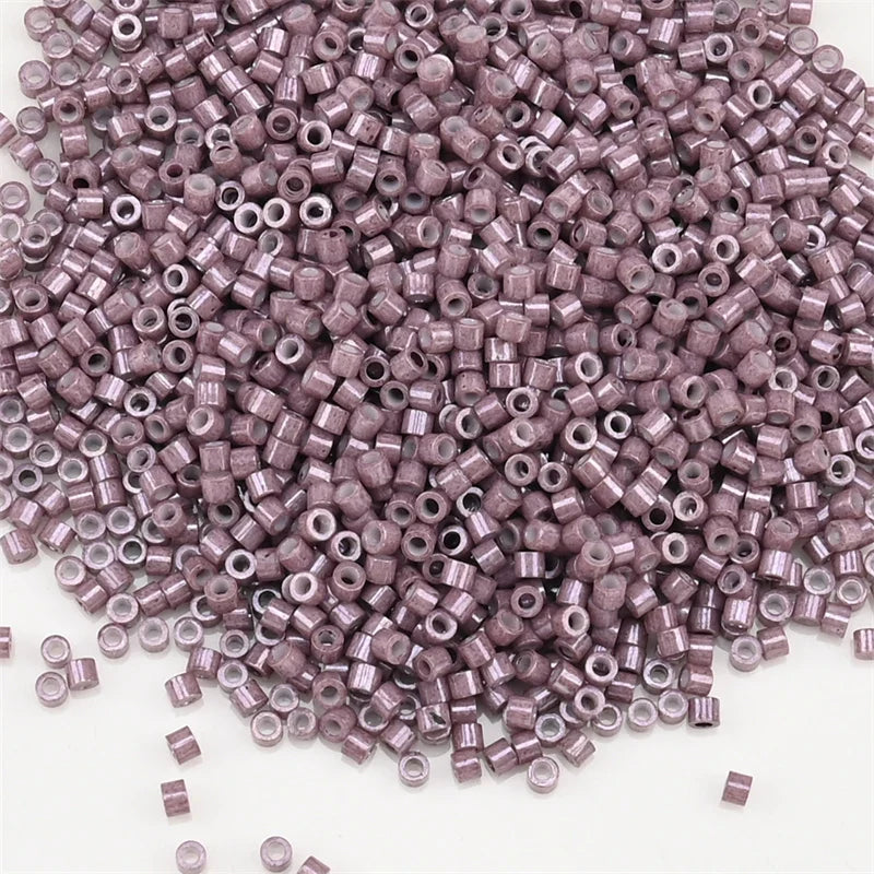 1000Pcs 1.6x1.3mm Japan Glass Seed Beads 11/0 – Cylindrical Loose Beads for DIY Statement Jewelry Making (5g Pack)