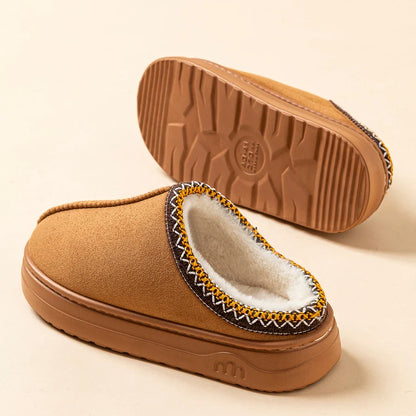 Winter Women's Slippers – Fashionable Fuzzy Fur, Anti-Slip Soft Sole, Warm Indoor & Outdoor Plush Houseshoes for Men & Women