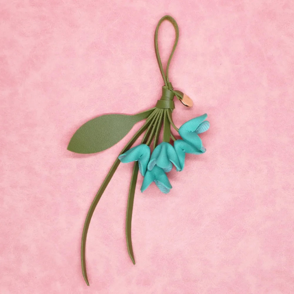 Flower PU Leather Keychain Pendant – Cute Cartoon Car Keyring & Fashion Bag Charm Ornament