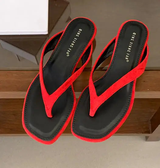 Women's Red Square-Toe Flip Flops - Low Heel Casual Summer Beach Mules