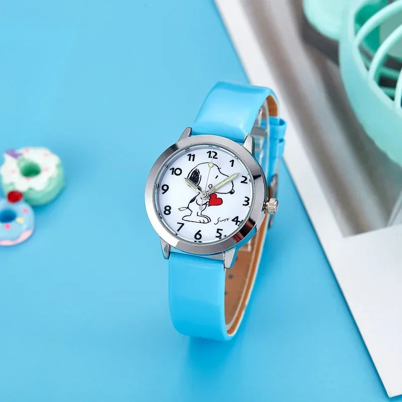 Cute Snoopy Kids Quartz Watch — Kawaii Anime Wristwatch with Colorful Luminous Hands, Fashionable Gift for Boys